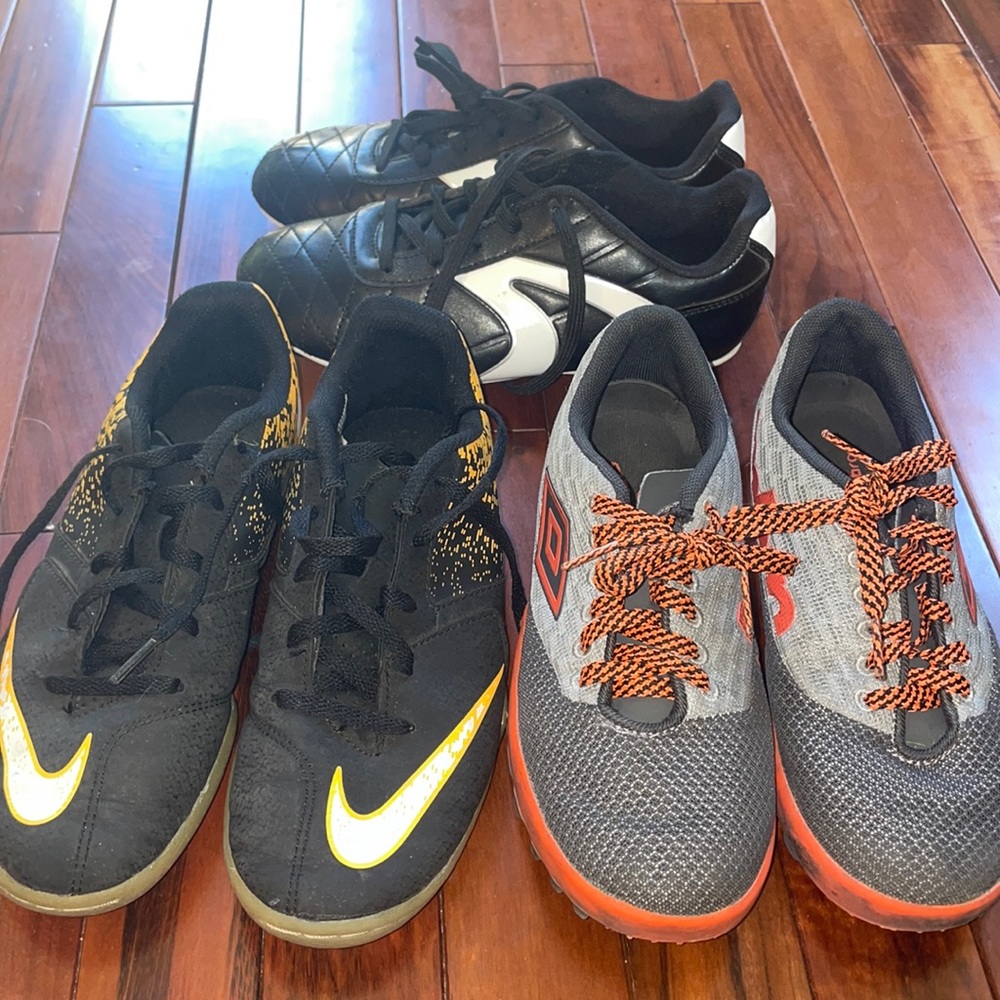 soccer shoes little boy size 3 indoor outdoor turf